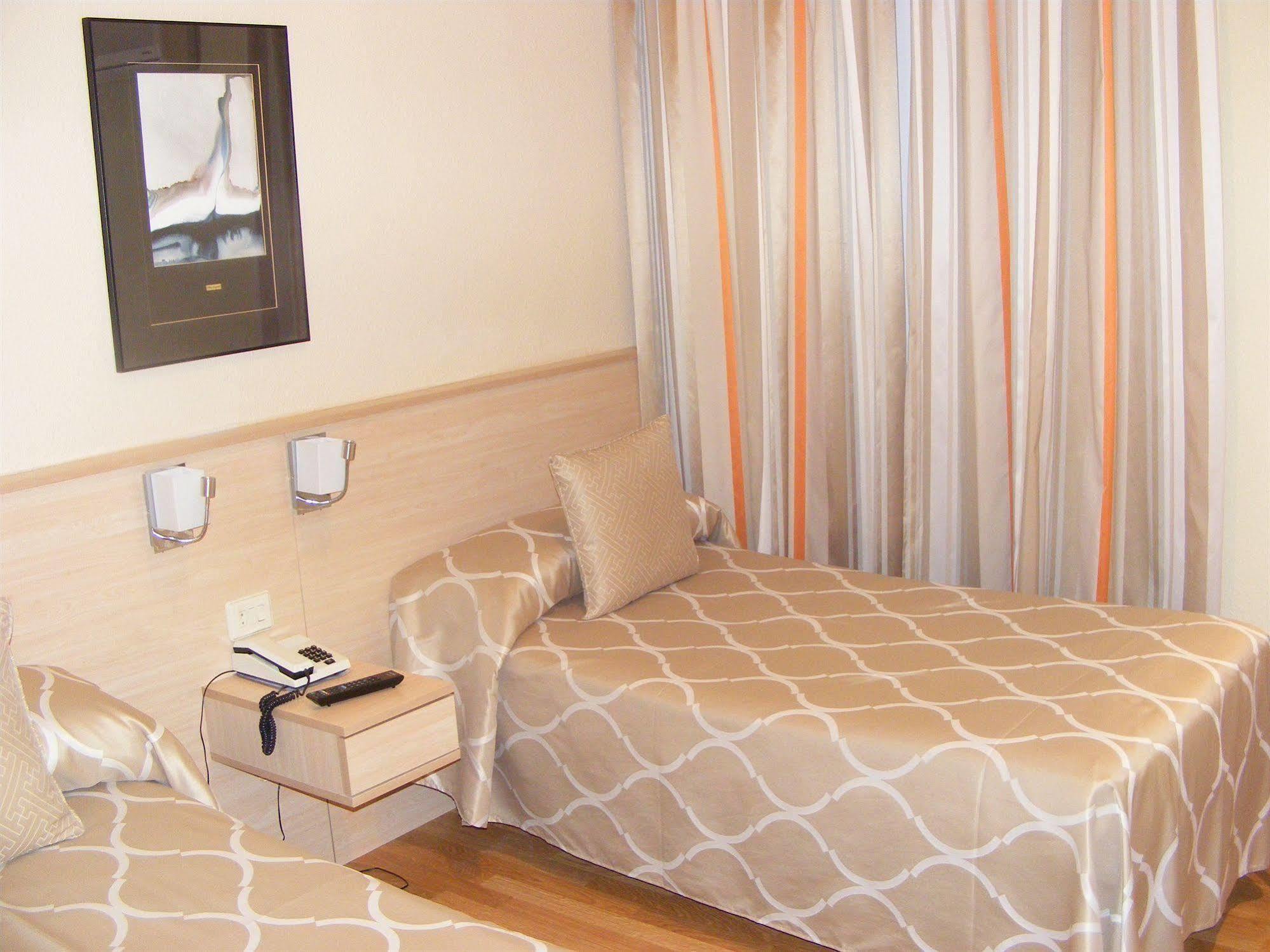 Hotel Alkazar Valence Extérieur photo